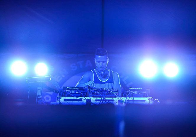 neon-party-2015-04 neon-party-2015-04